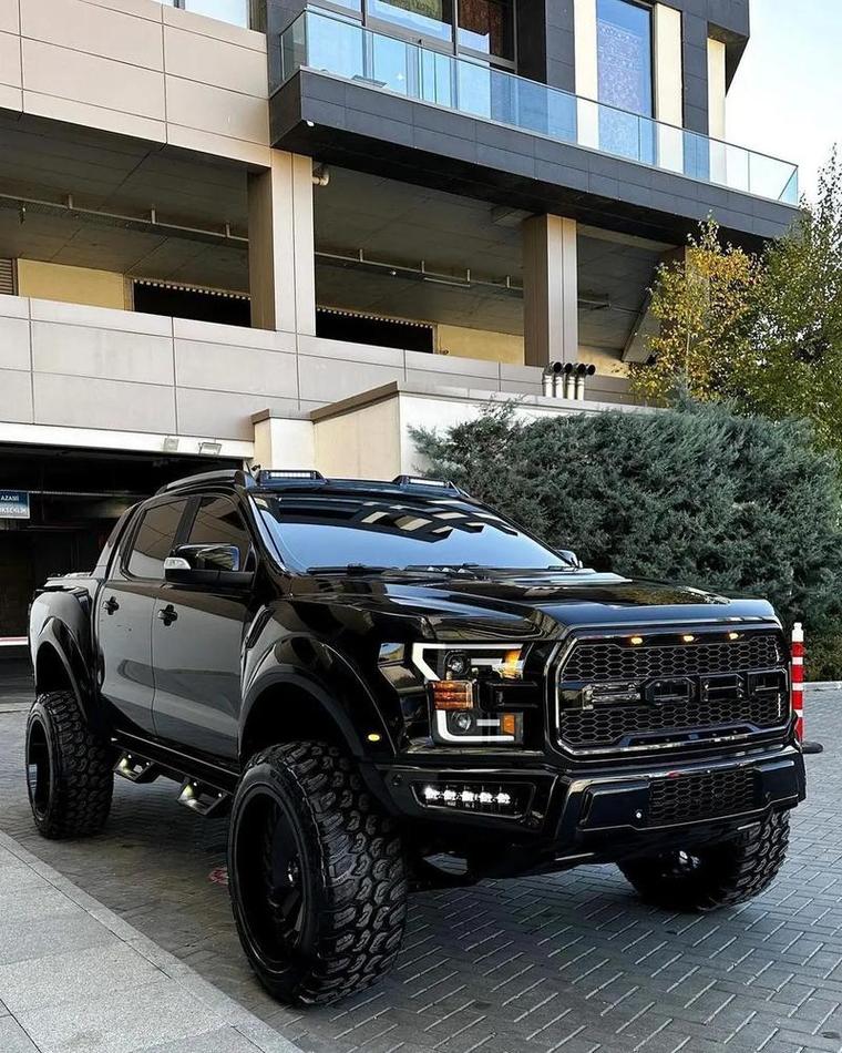 猛禽f750图片 猛禽f650报价及图片内饰