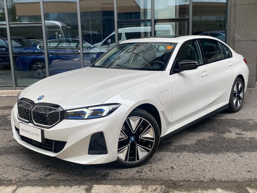 宝马activehybrid5,宝马i3