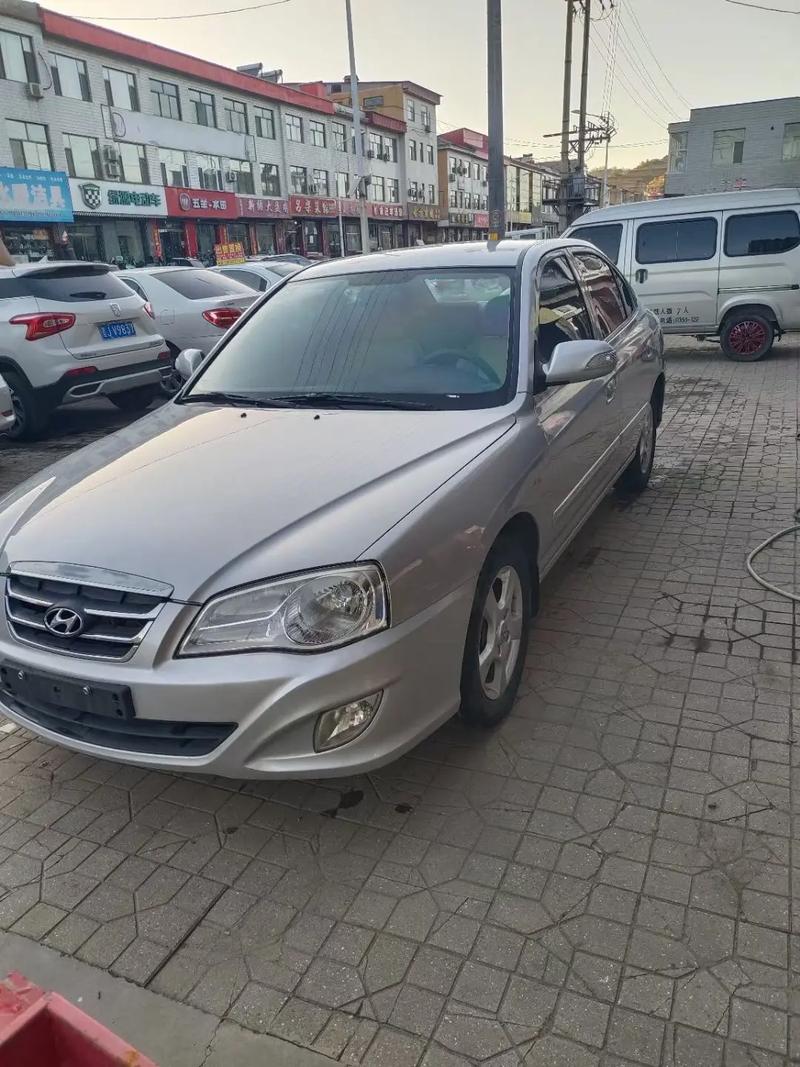 12年现代伊兰特二手车价格(2012年现代伊兰特图片)