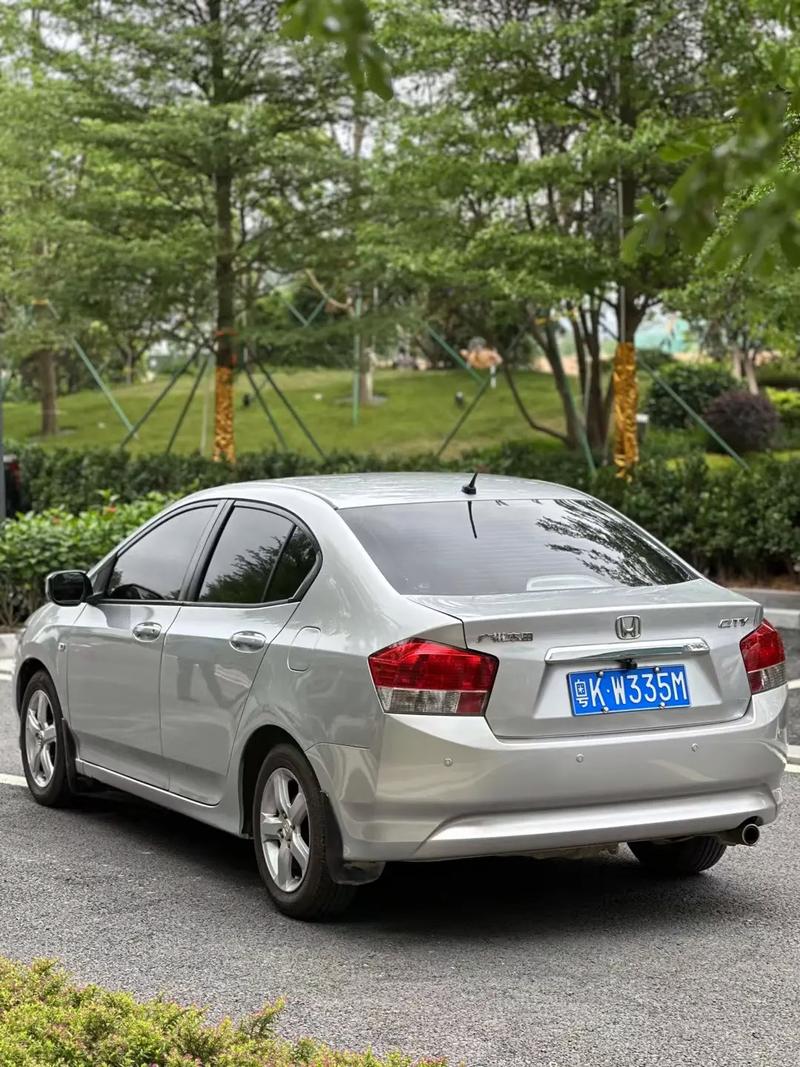 本田锋范2018款自动挡落地价(本田锋范15自动挡落地价)