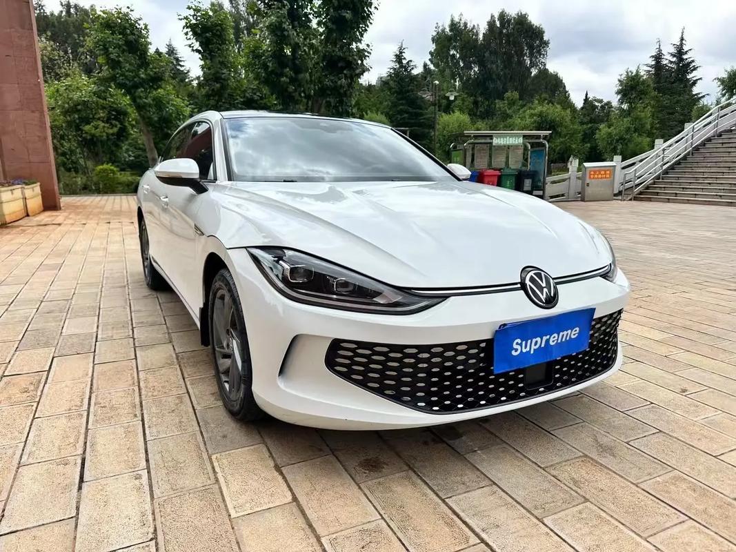 大众凌渡2024款新车价格及图片(大众凌渡l2021款价格与图片)