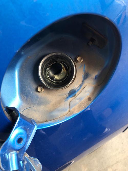 老奥拓／老奥拓更换水泵需要打胶吗？