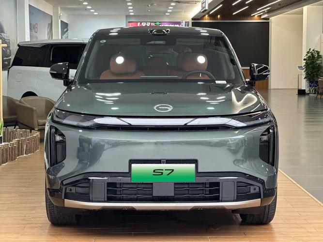 广汽新能源七座电动车,广汽新能源汽车七座