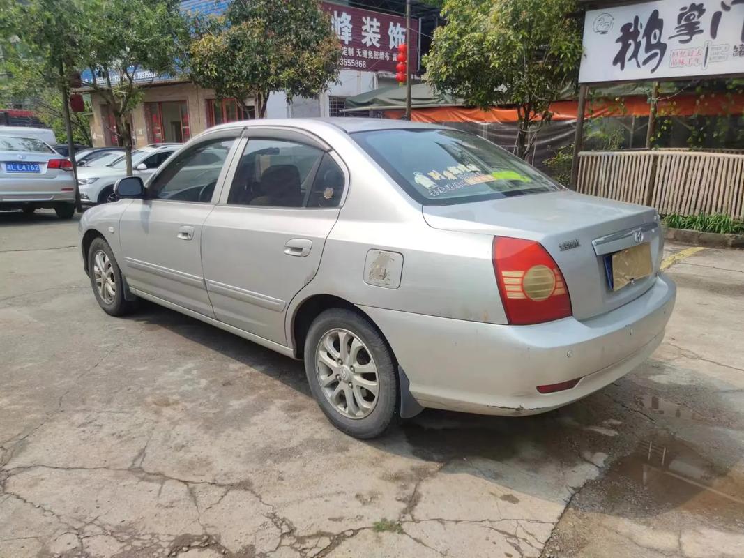 四千块买09年伊兰特值不值 09年伊兰特能卖多少钱