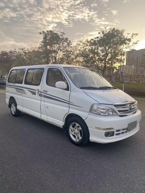 华晨金杯面包车价格 华晨金杯大面包车价格