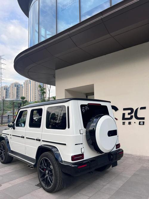 奔驰白色(奔驰白色大G)