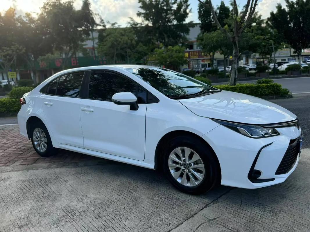 丰田卡罗拉2019款双擎／丰田卡罗拉2019款双擎先锋版怎么样