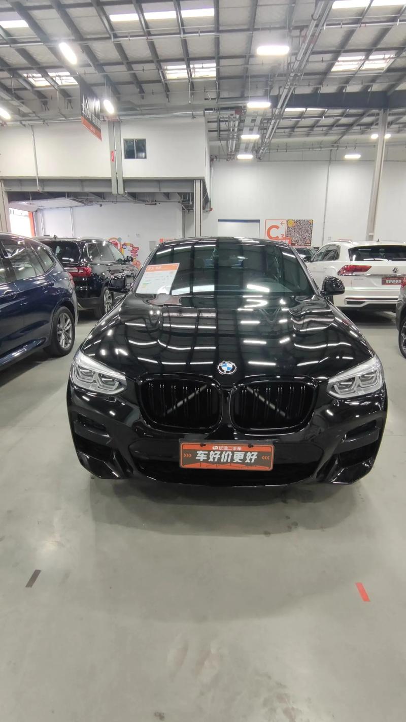 宝马x4现在多少钱／宝马x4多少钱2023款图片