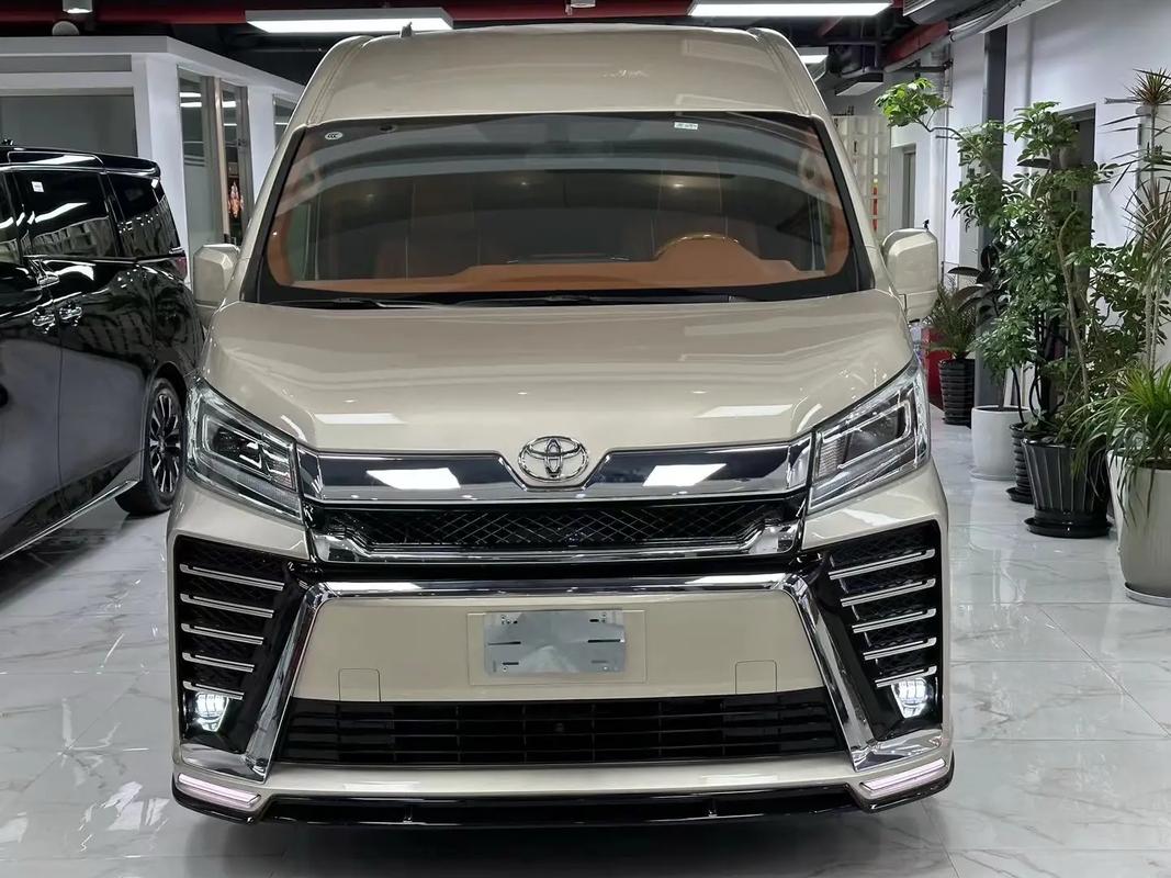 丰田海狮7座商务车价格2023多少钱 丰田海狮商务车七座最新款