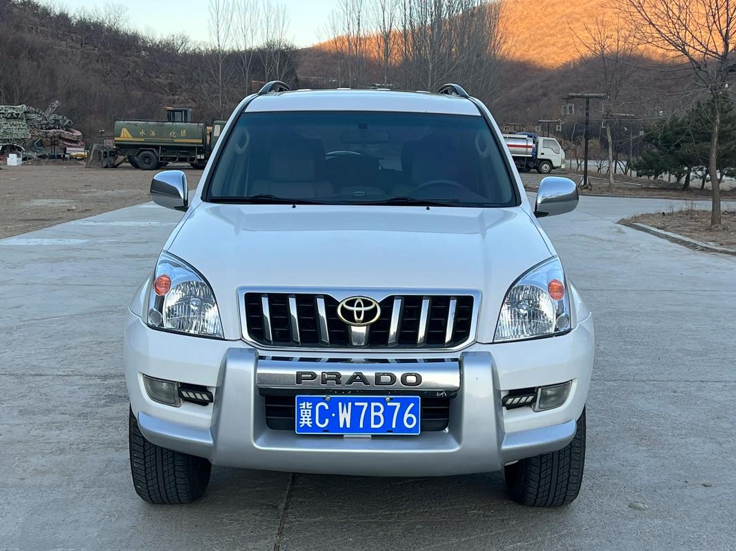 【2009年丰田霸道4000多少钱,2009年丰田霸道400值多少钱】